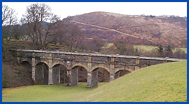 Aqueduct valley crossing